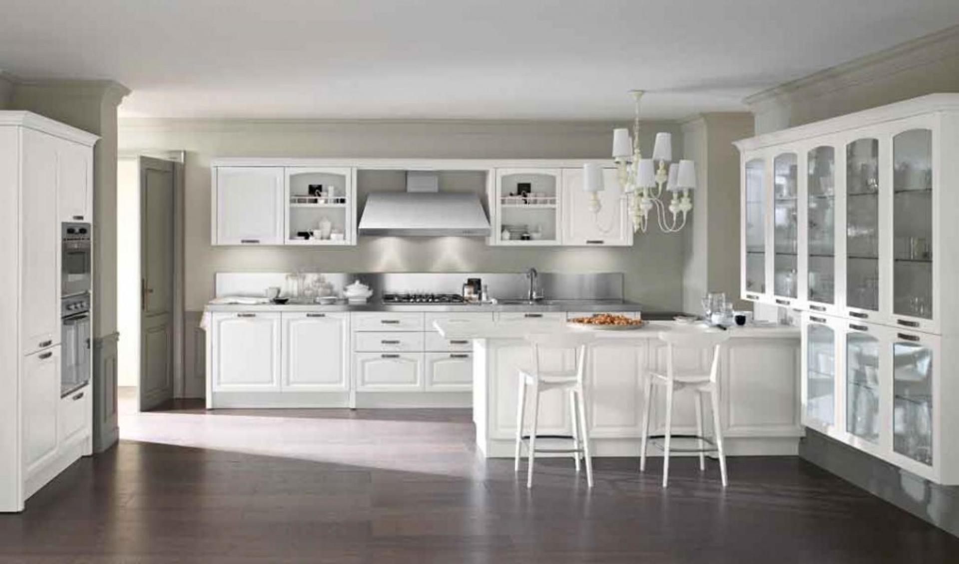 CUCINE CONTEMPORANEE E CLASSICHE soluzione arredo
