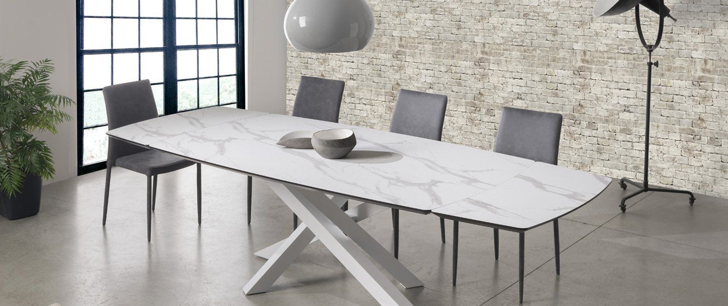 tavoli e sedie soluzione arredo