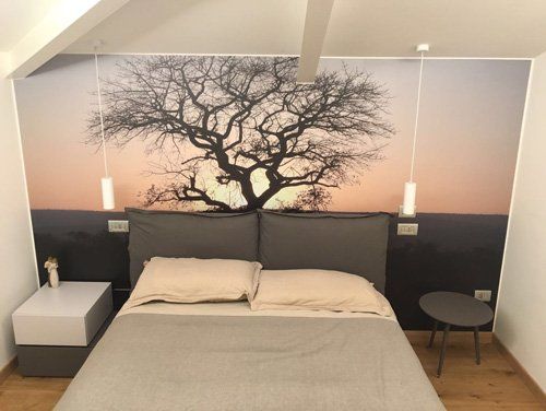 Insegna luminosa per una camera