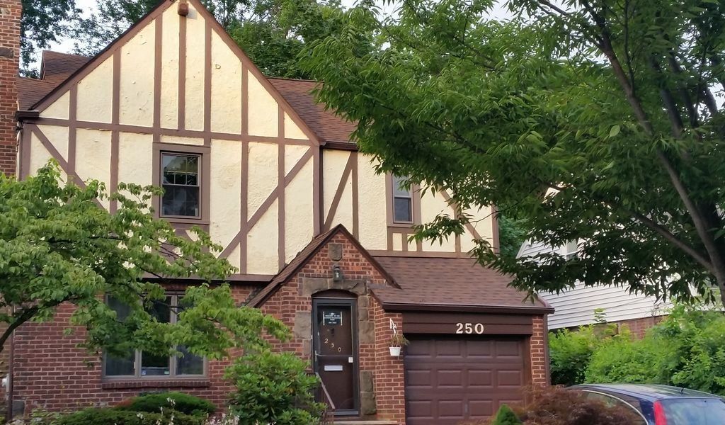 Residential House with Garage — Hackensack, NJ — Classic Remodeling