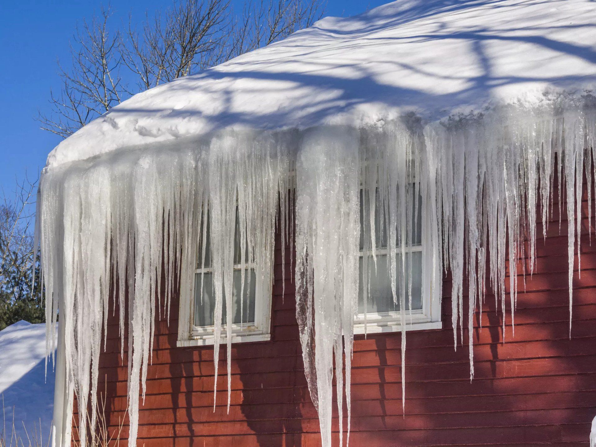 Ice Dams on the Roof — Hackensack, NJ — Classic Remodeling