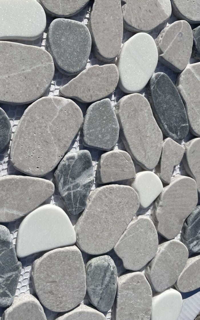 Court Mix Pebblino mosaic blends light neutrals for eye-catching floors and accent walls.