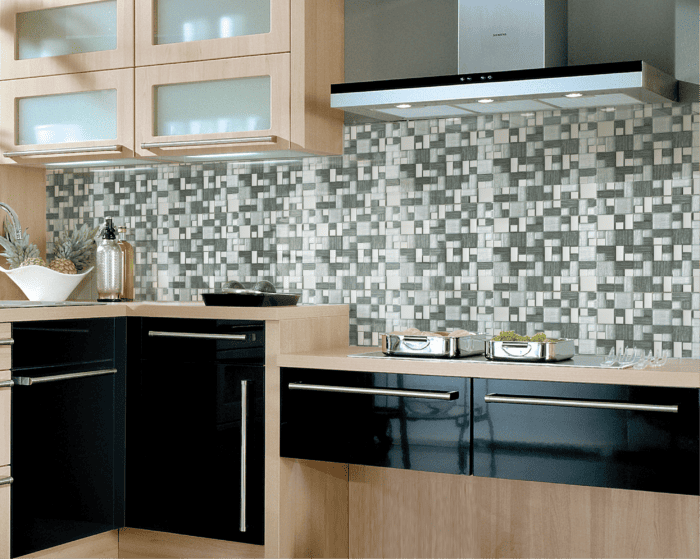 Urbano variant of the Udine mosaic, featuring a contemporary, glossy finish and urban style