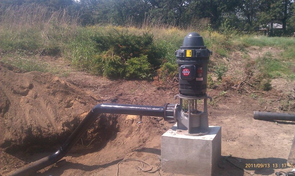 16 inch 600 GPM well for a golf course and electric turbine motor - Turbine Motor in Copiague, New York