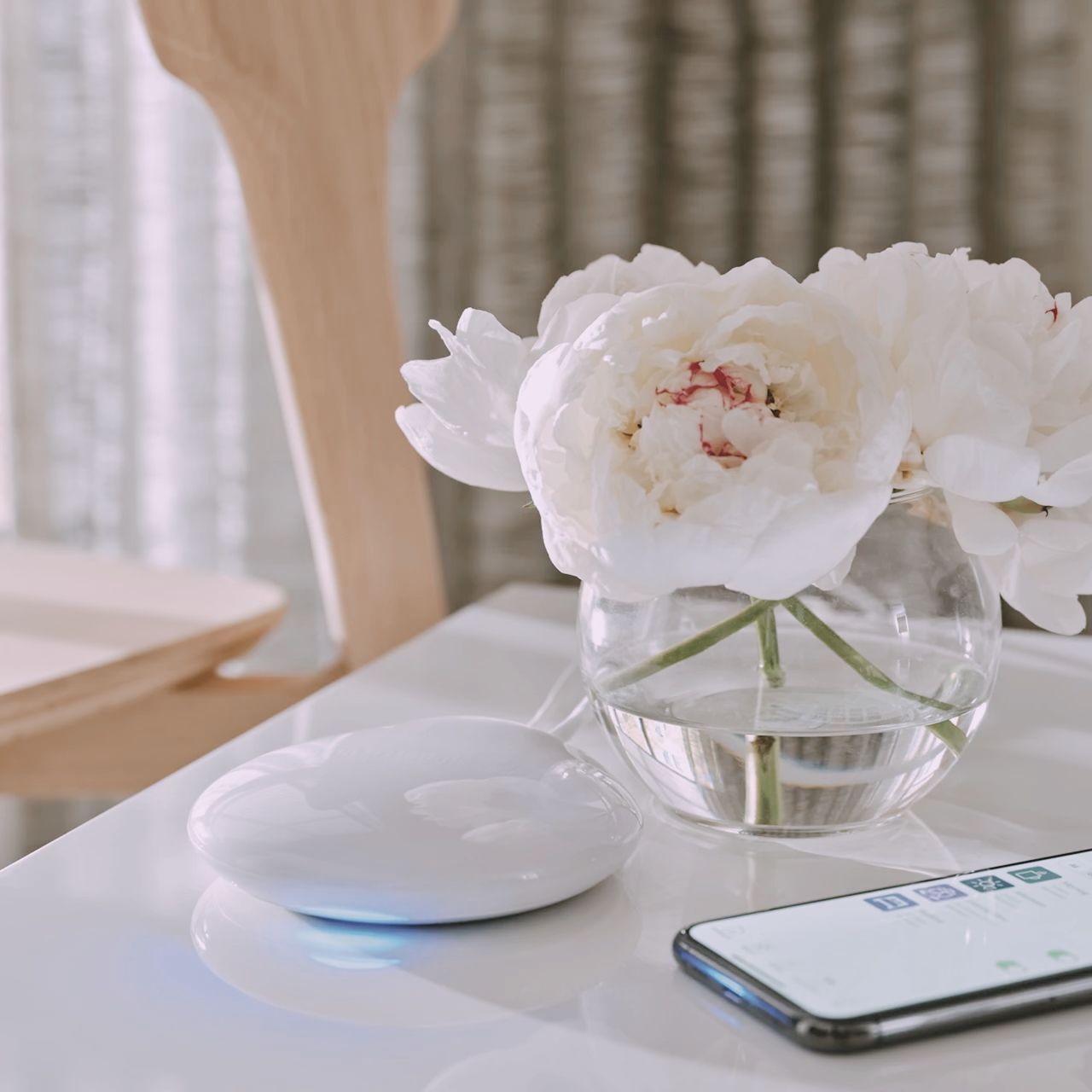 Hunter Douglas Pebble® Remote for use with PowerView® Automation