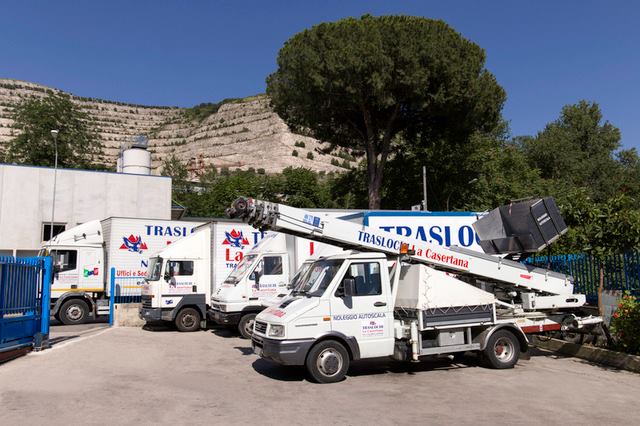 parco mezzi traslochi