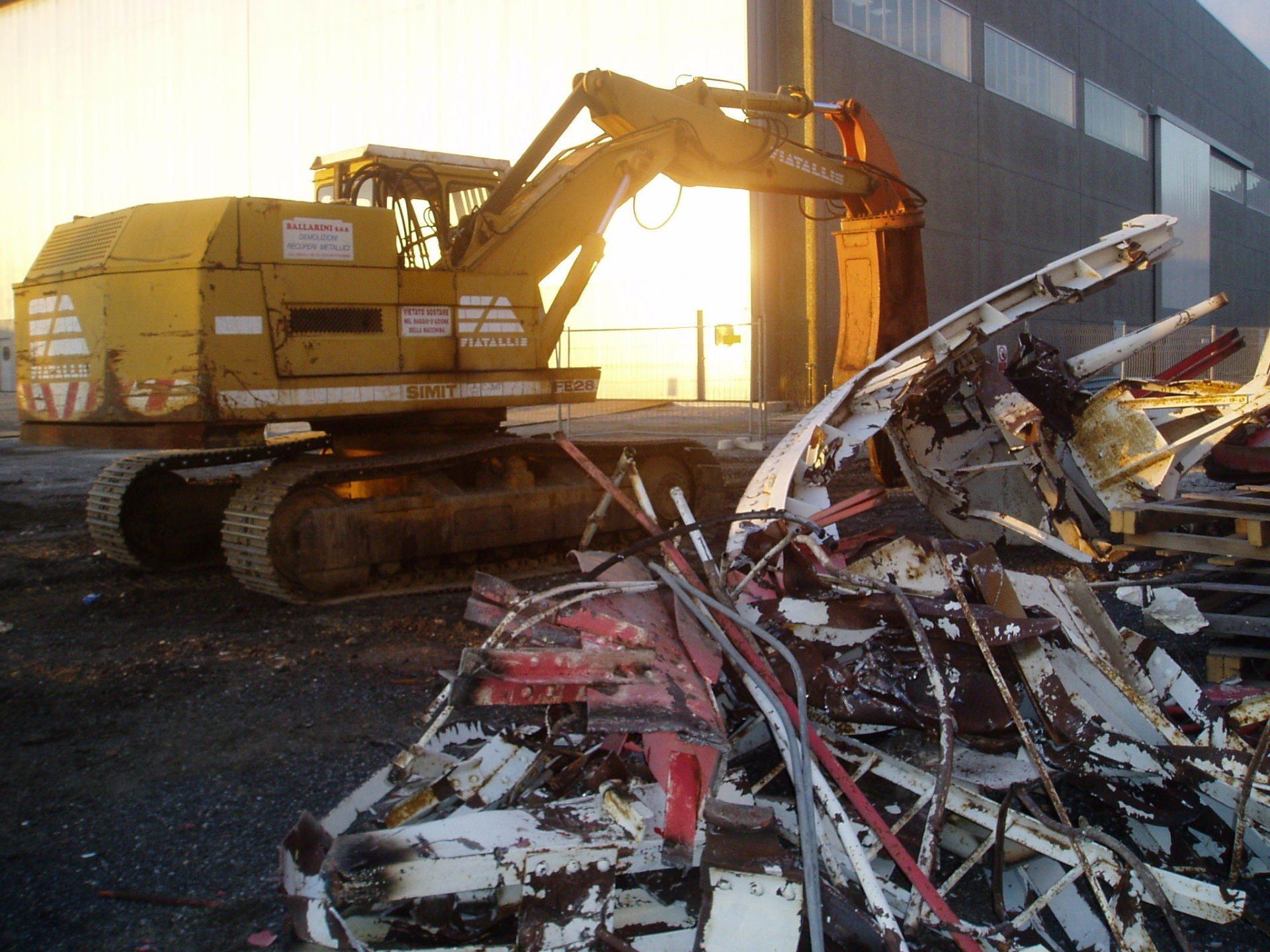 macchina semovente per carico e movimentazione rottami