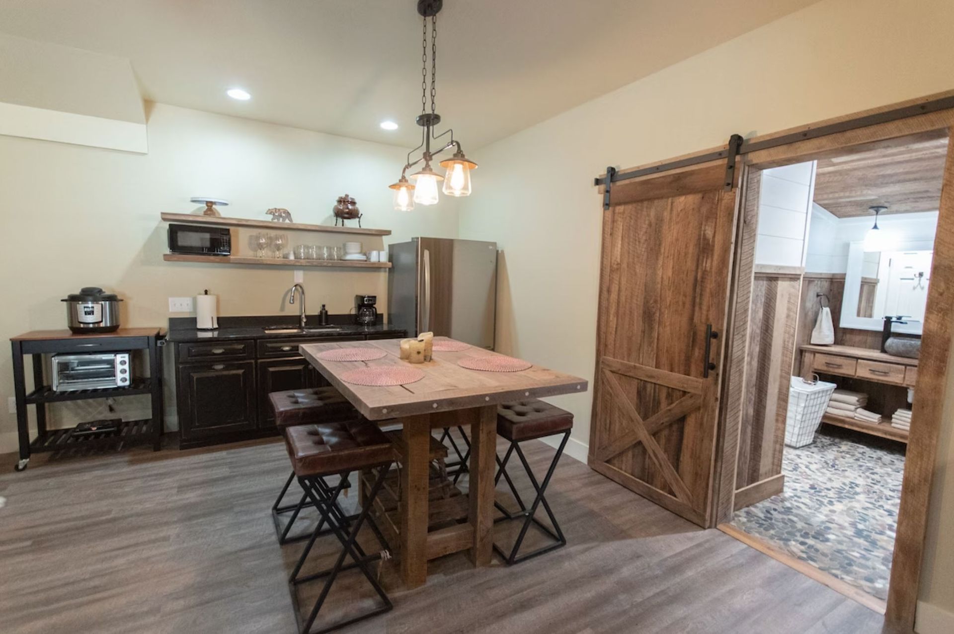 bears-den-great-room