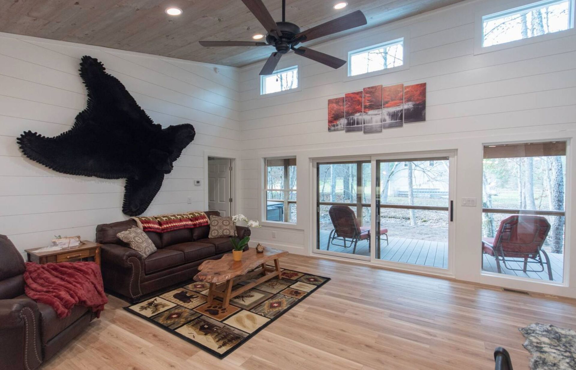 great-room-at-waters-edge