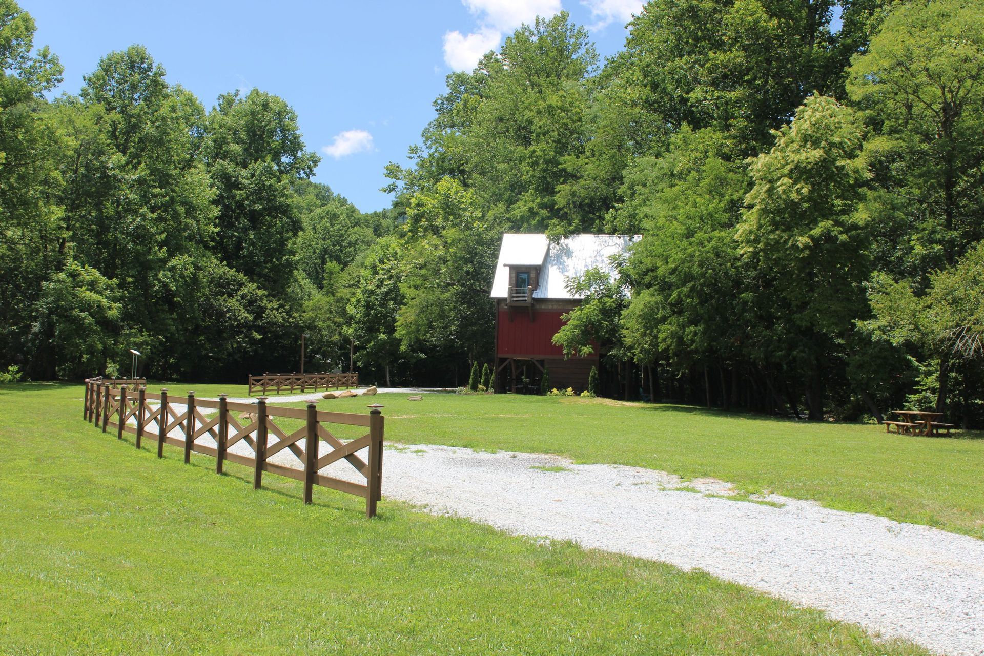 eagles-nest-lawn-view