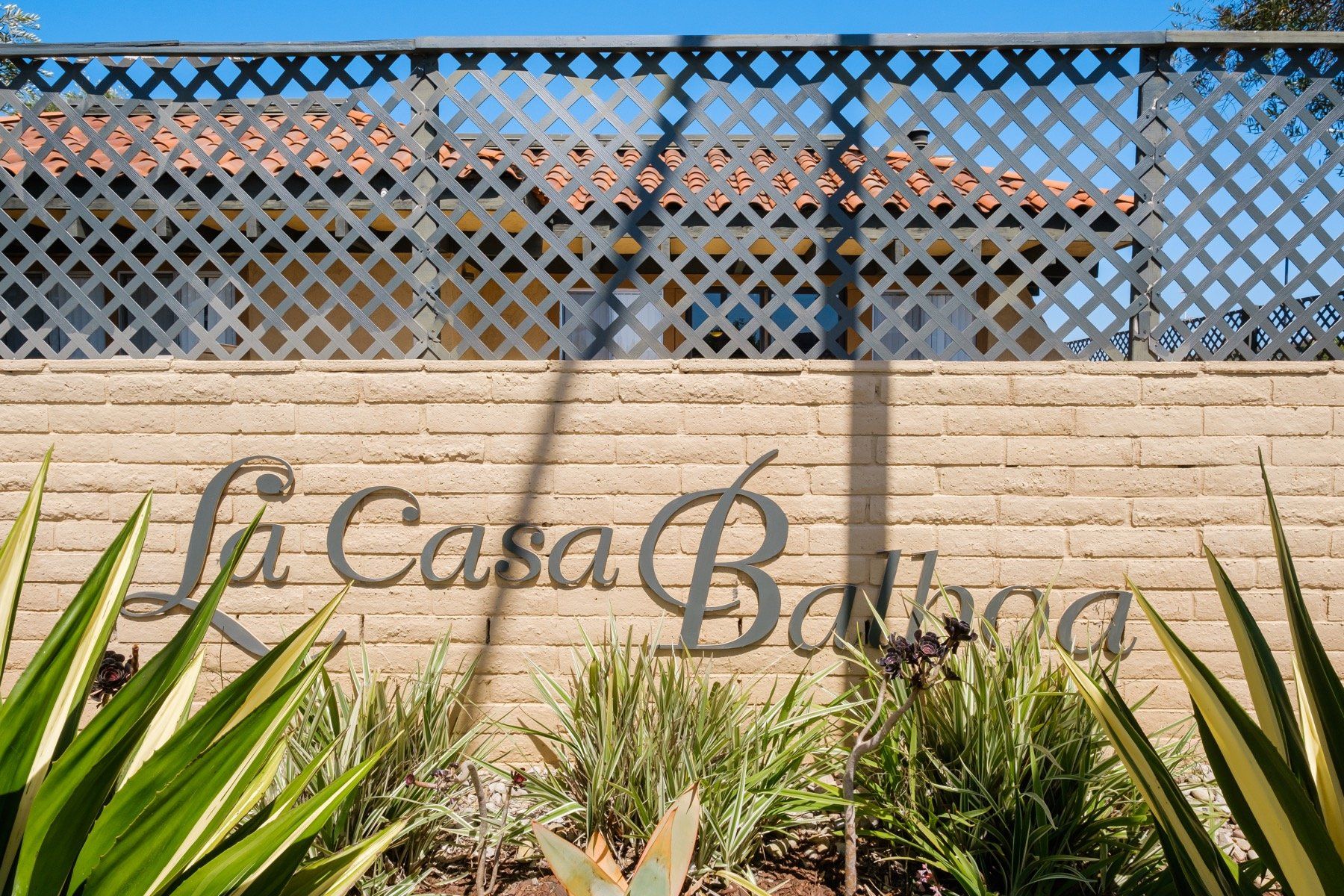 La casa balboa sign