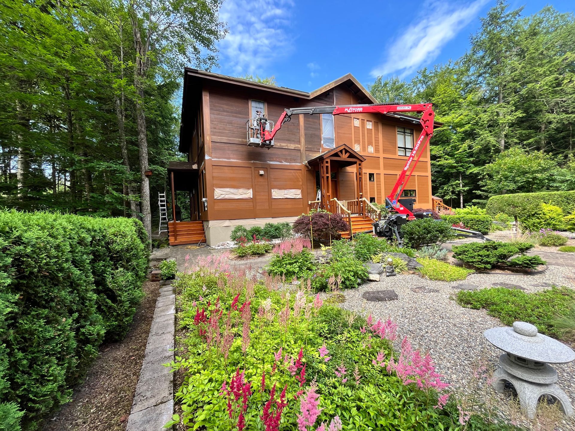 Application de couche d'apprêt peinture extérieure