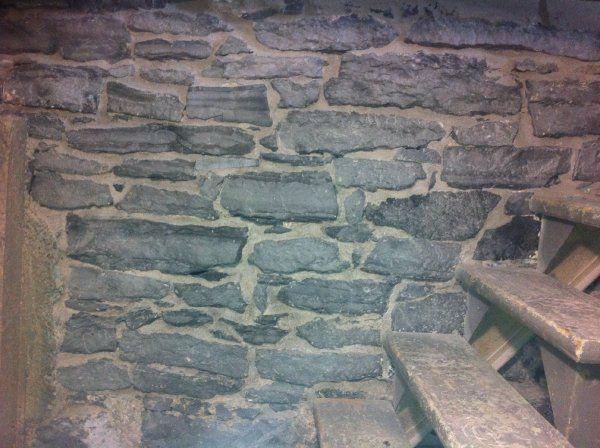 Nettoyage fondation de pierre intérieur - Montréal (Après)