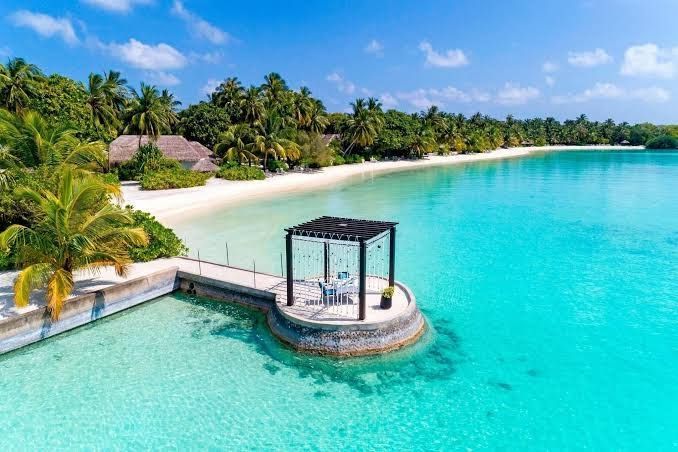 Sheraton Maldives Full Moon Resort & Spa