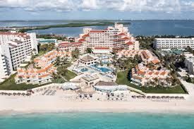 Wyndham Grand Cancun All Inclusive Resort and Villas