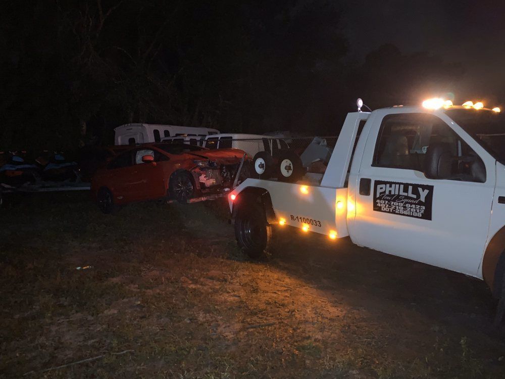 Corey's Towing Gallery Photo