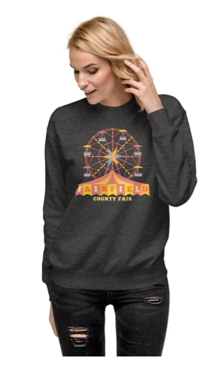 a female waring a Fairfield sweatshirt on from State of Decay 2