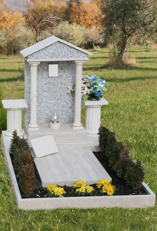monumenti funebri