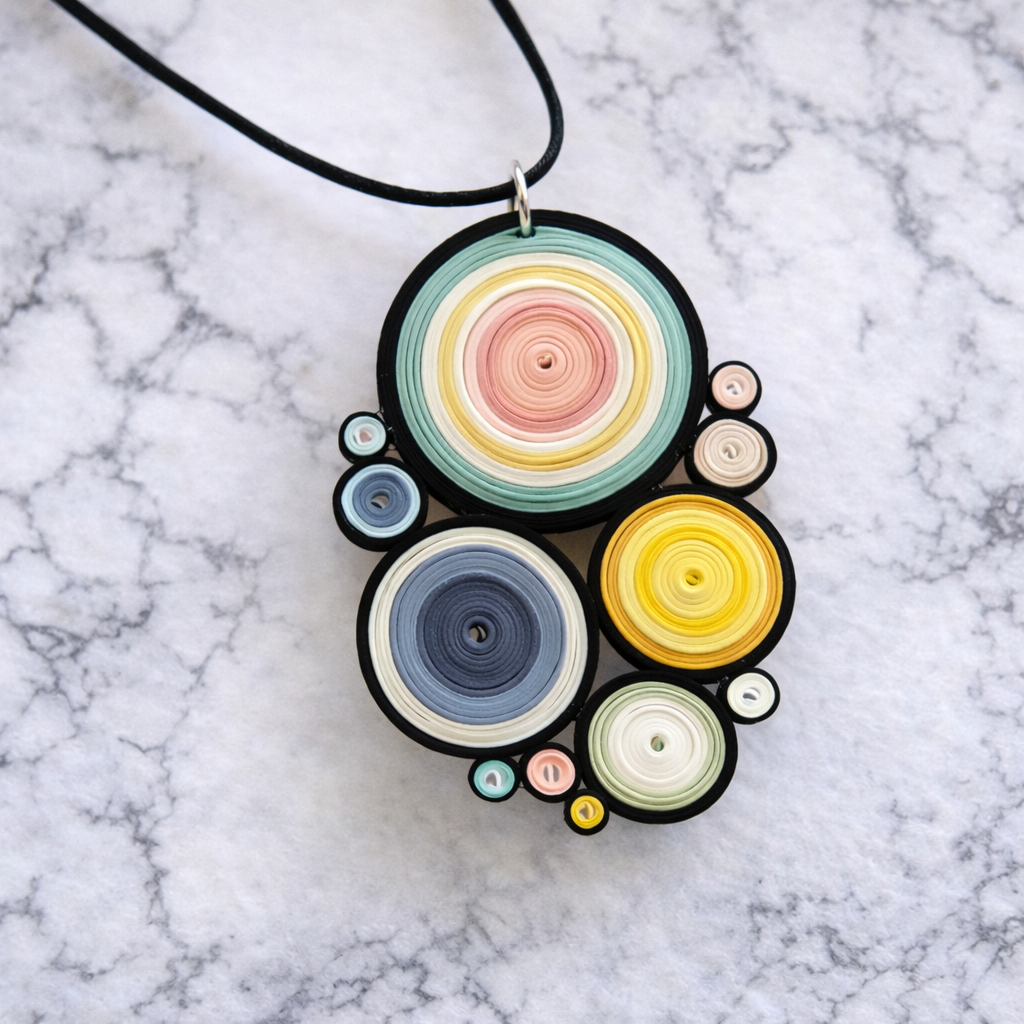 Paper quilling necklace workshop