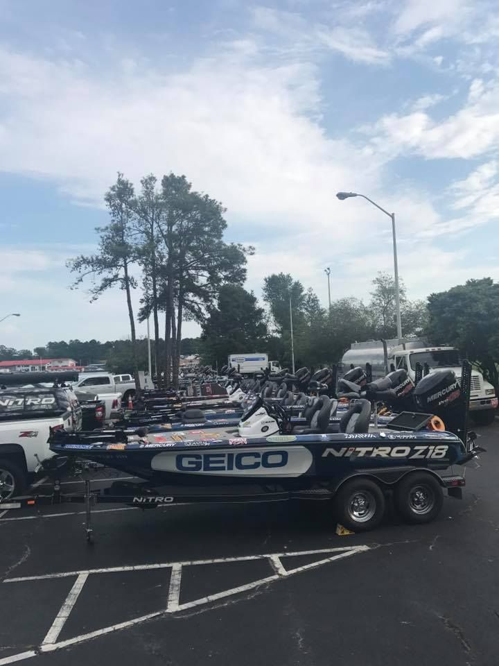 A Geico Boat Is Parked in A Parking Lot | Nashville, AR | Hendry Oil Company