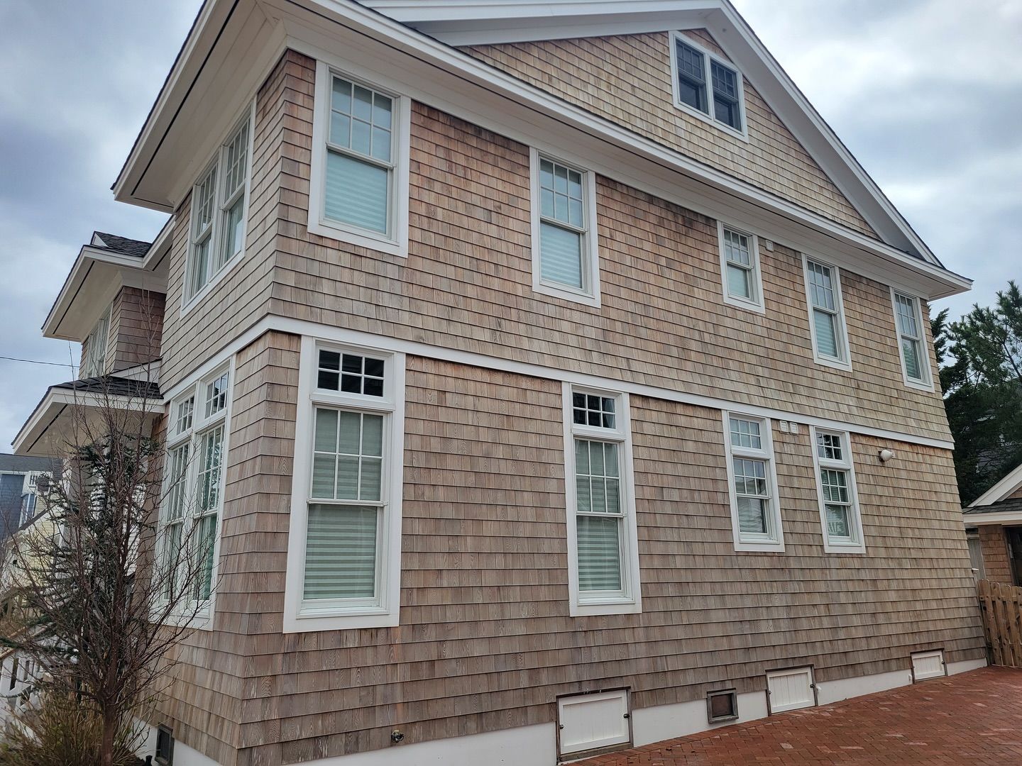 Best LBI painter custom home builder House Painter SPG Paint and Stain Long Beach Island Barnegat Light Manahawkin Beach Haven West Forked River Lacey NJ beach bay powerwash epoxy garage