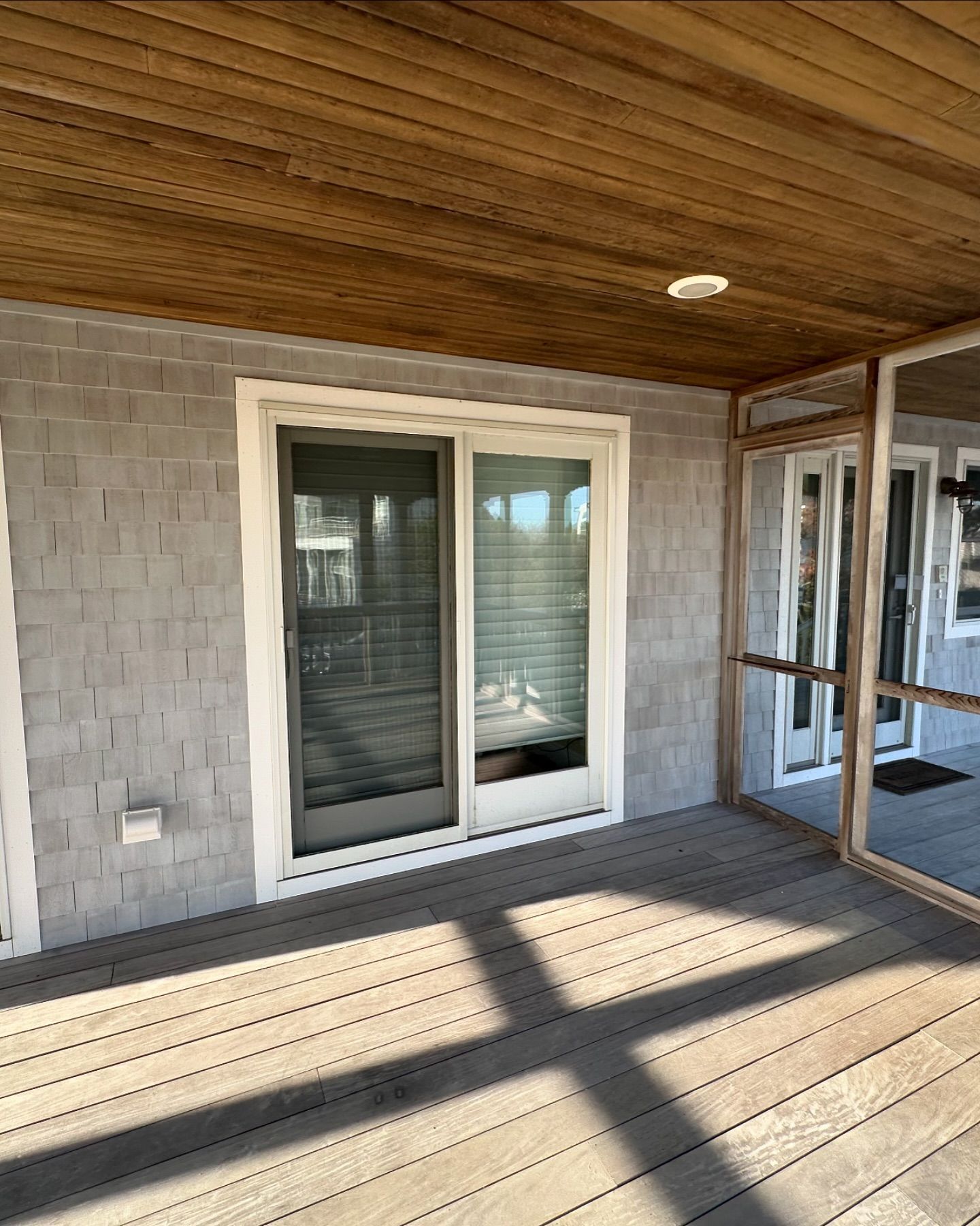 Best Ocean County painter custom home builder House Painter SPG Paint and Stain LBI Barnegat Light Manahawkin Beach Haven West Forked River Lacey NJ beach bay powerwash epoxy garage