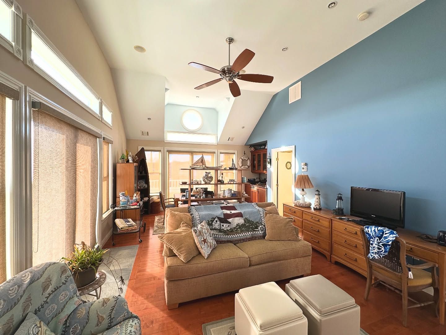 Best LBI painter custom home builder House Painter SPG Paint and Stain Long Beach Island Barnegat Light Manahawkin Beach Haven West Harvey Cedars Ship Bottom, NJ beach bay powerwash epoxy garage Waretown