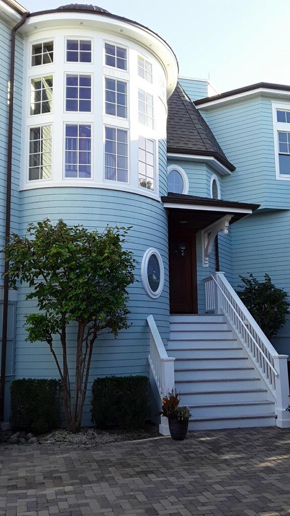 House Paint and Stain LBI Best mahogany Painter Power Wash SPG Paint and Stain Long Beach Island painter Ship Bottom exterior doors refinish