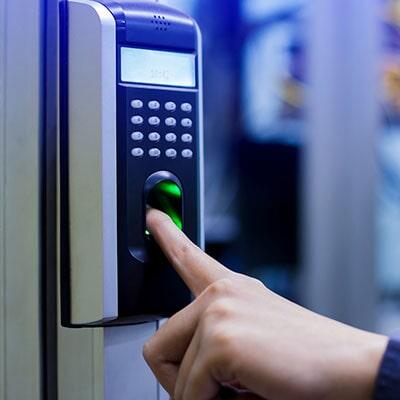 PORTONES AUTOMÁTICOS SESCA