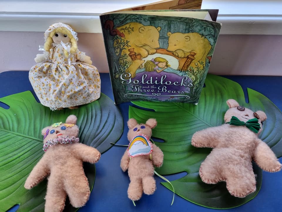 Books — Holmesville, NSW — Holmesville Playhouse Preschool