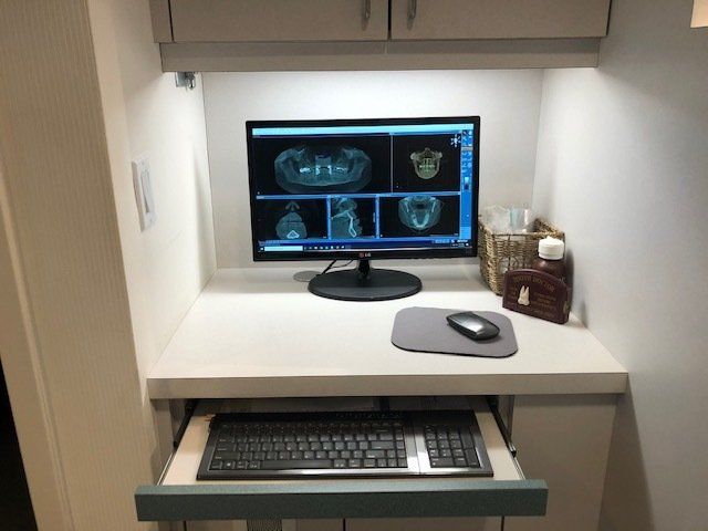 Dental Images on the Monitor — Pinole, CA — Dalia E. Perez-Salinas, D.D.S.