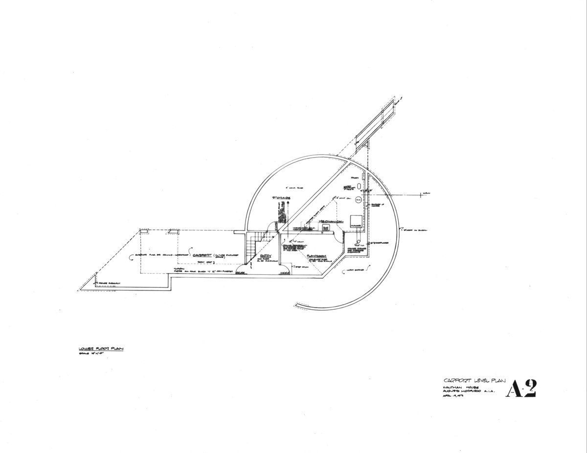 A black and white drawing of a machine on a white background.