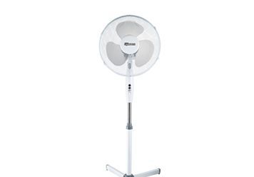 Potenza 45 W.
3 velocità con selettore di potenza ad anello.
3 pale.
Oscillazione laterale automatica.
Altezza regolabile.
Base larga e stabile.
Dimensioni 60 x 60 x h 120 cm.
Peso 2,3 kg.
Colore bianco.