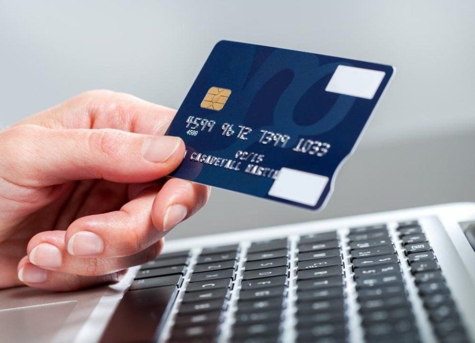 prenotazione online di auto a noleggio con carta di credito