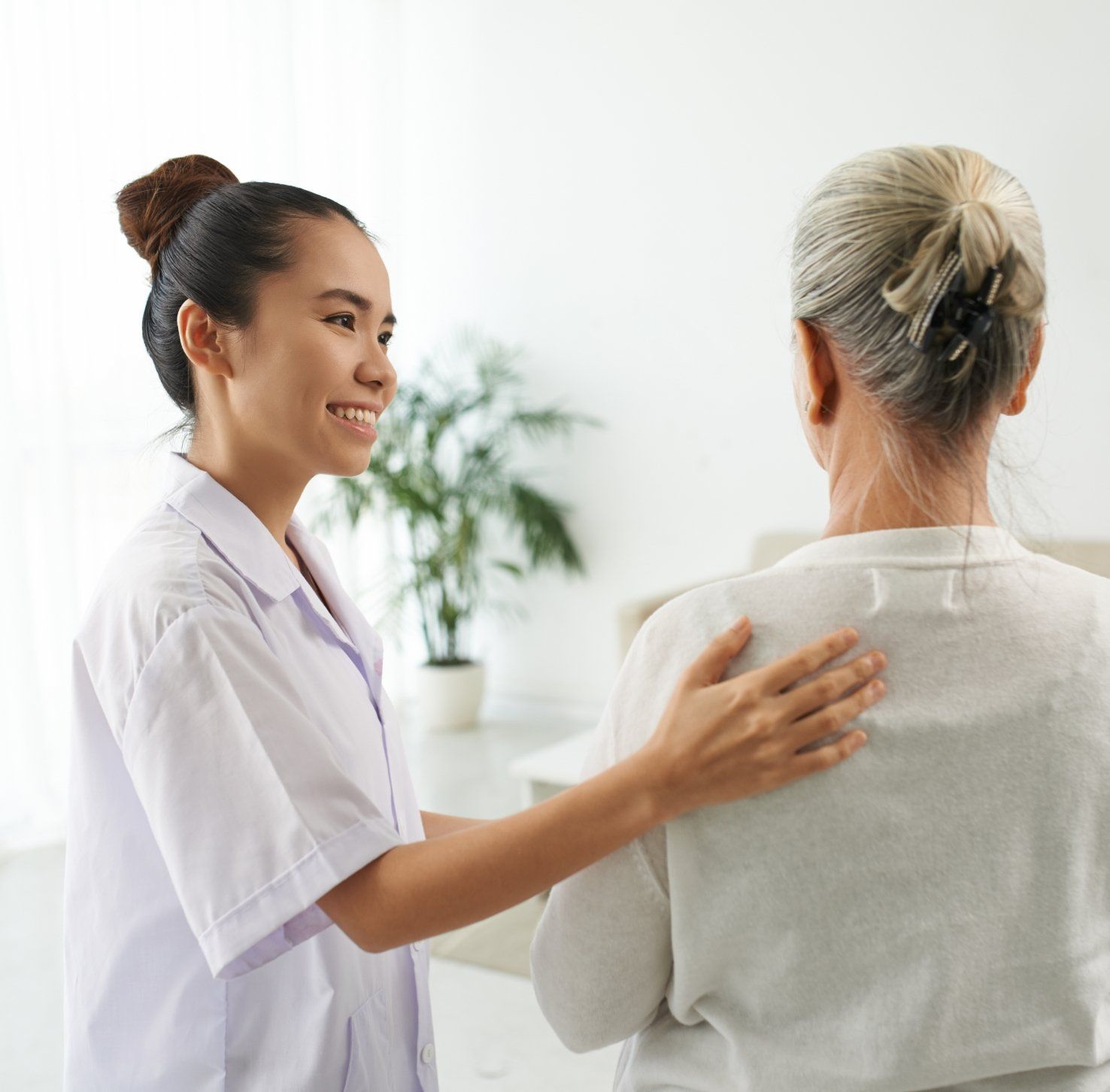woman doctor consulting a patient