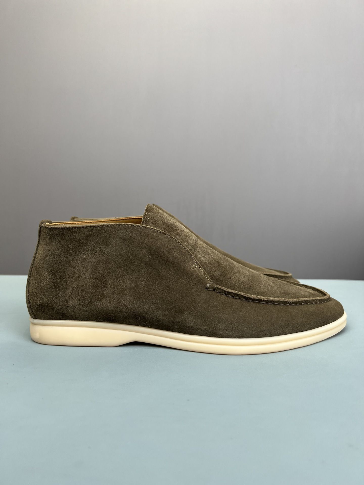 Loro Piana - Open Walk