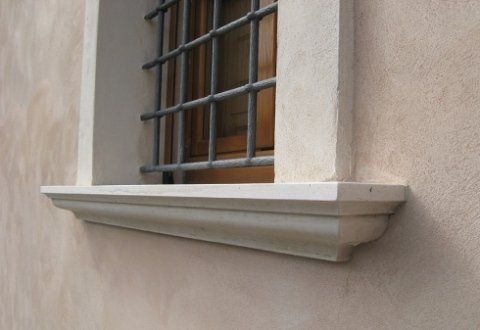 soglia di una finestra in marmo