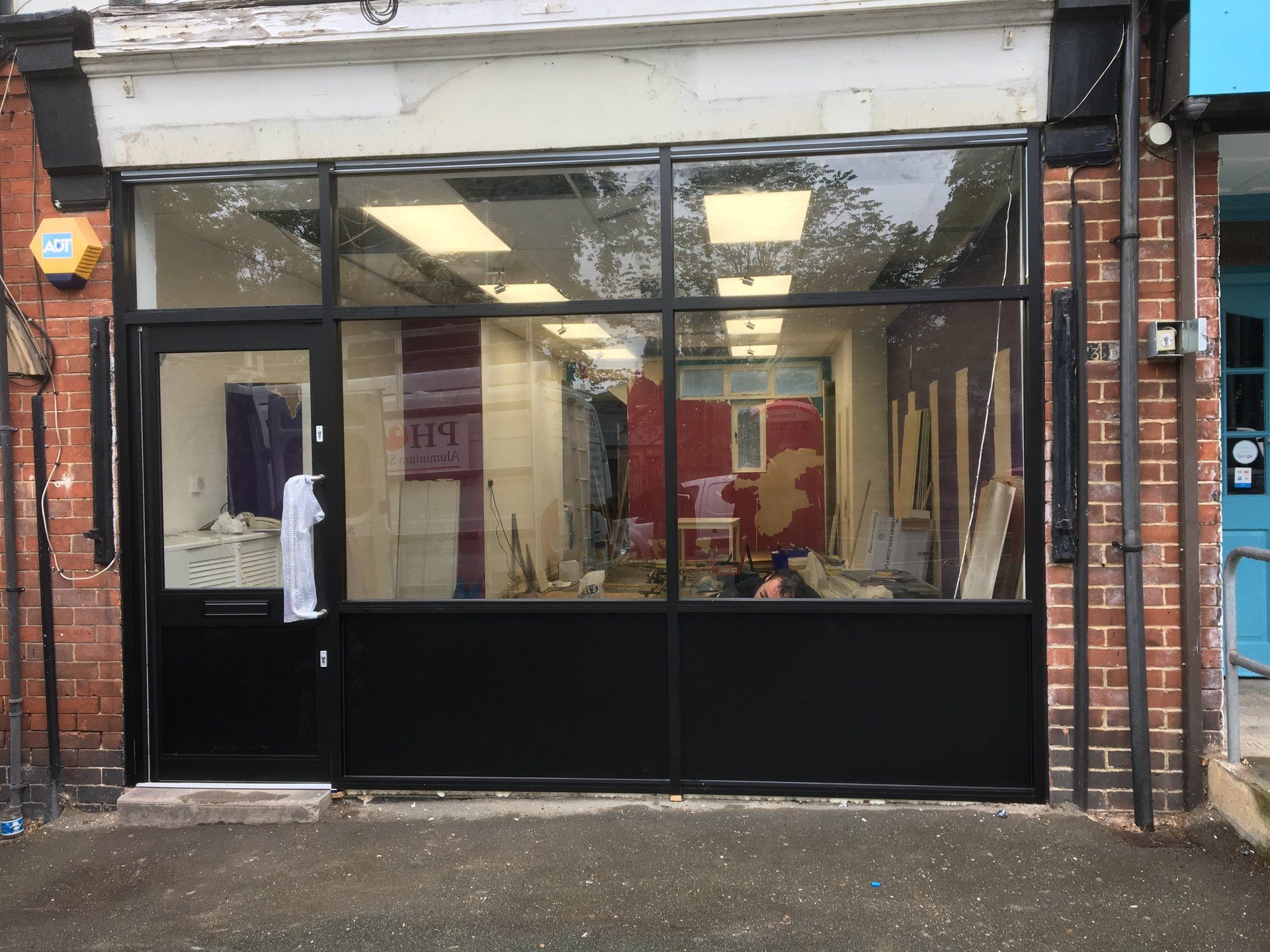 Farm Foods, Tondu 26