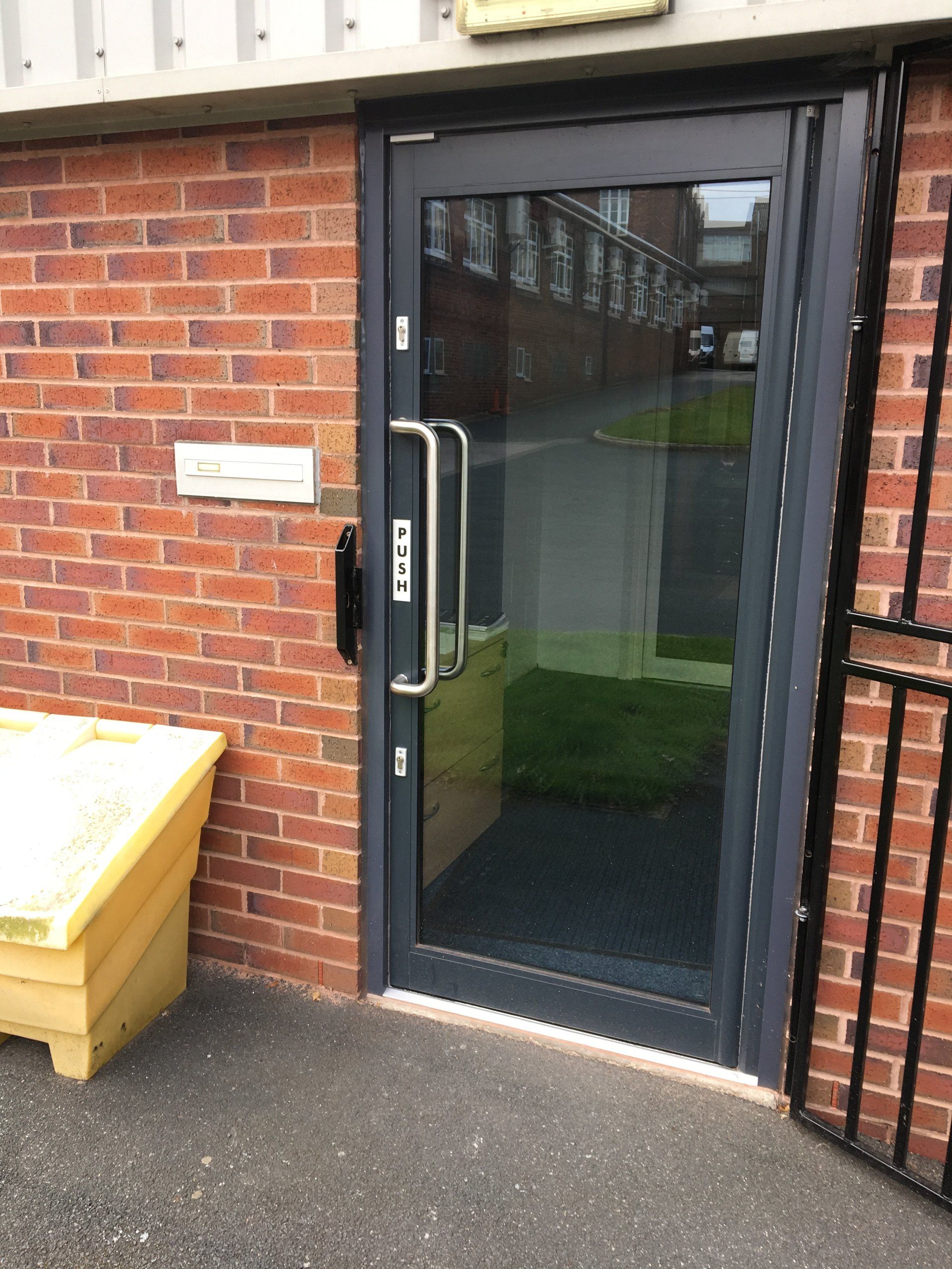 Farm Foods, Tondu 27