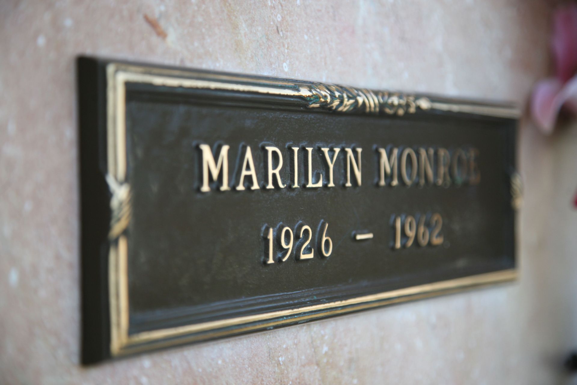Marilyn Monroe Grave