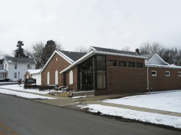 Street view of the Swigart-Easterling Funeral home.