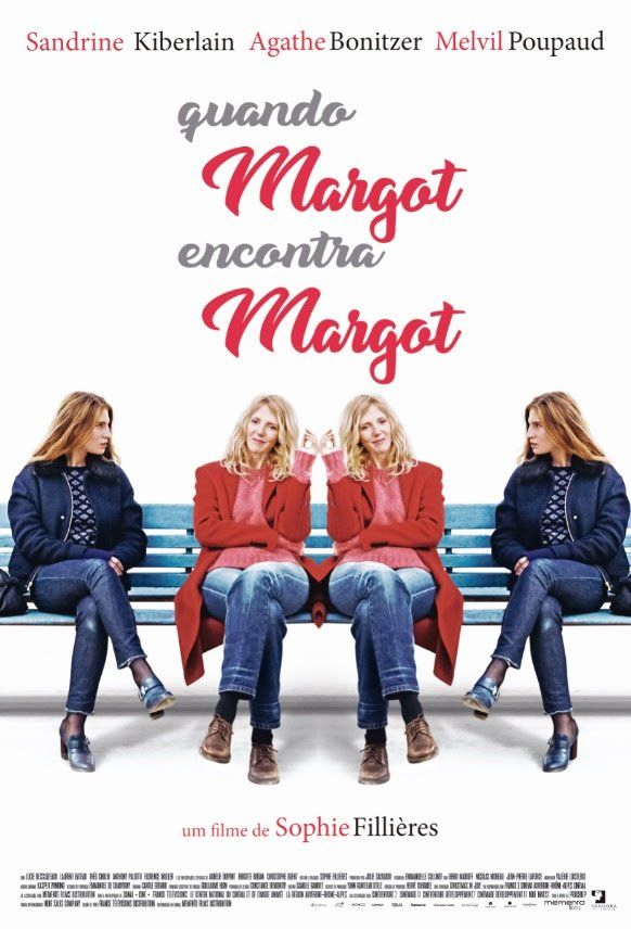 Um pôster do filme quando margot encontra margot mostra duas mulheres sentadas em um banco.