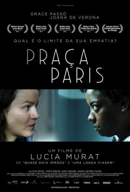 Cartaz do filme praça paris mostra duas mulheres se olhando