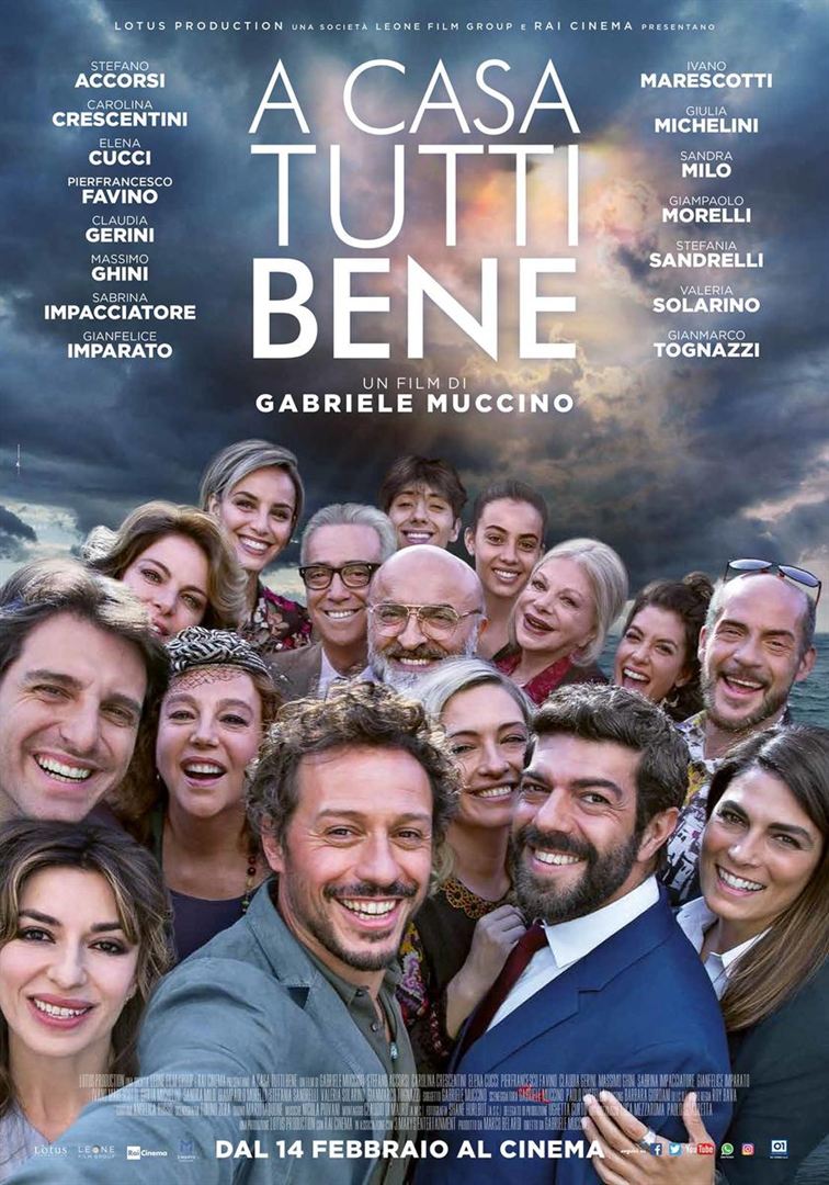 Um pôster de um filme chamado todo mundo está bem em casa