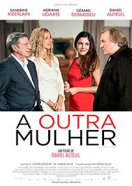 O pôster do filme a outra mulher mostra um grupo de pessoas lado a lado.