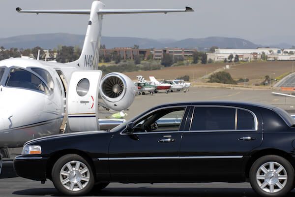 private airport car service des moines