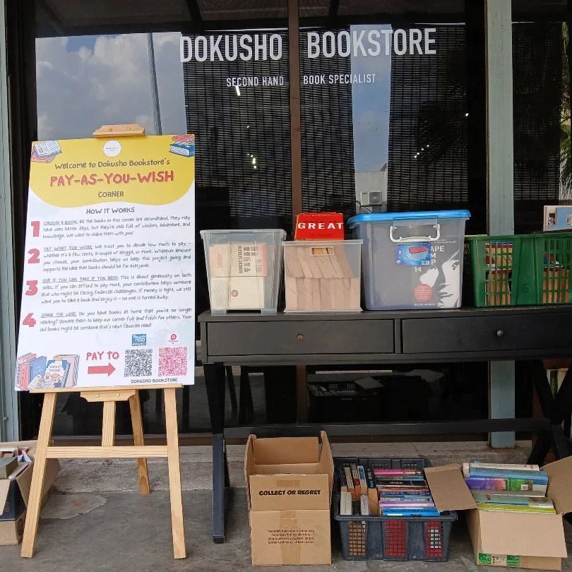 Dokusho Bookstore