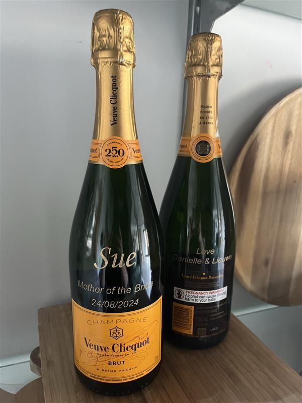 Personalised Wine Bottles — Jimani Trophies & Engraving In Dapto, NSW