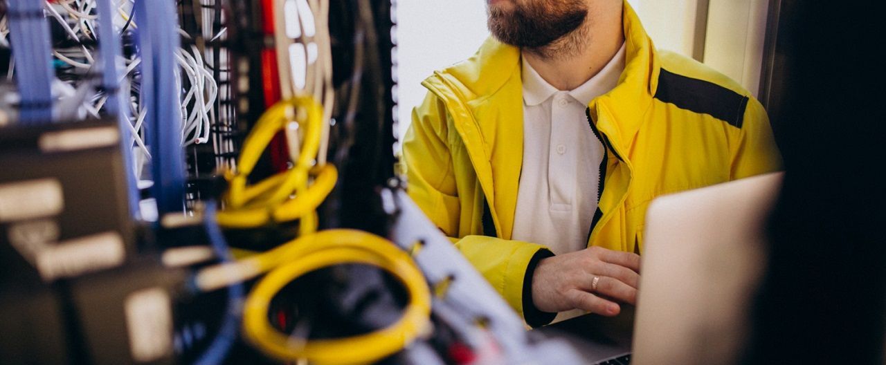 Como funciona o curso de Redes de Computadores