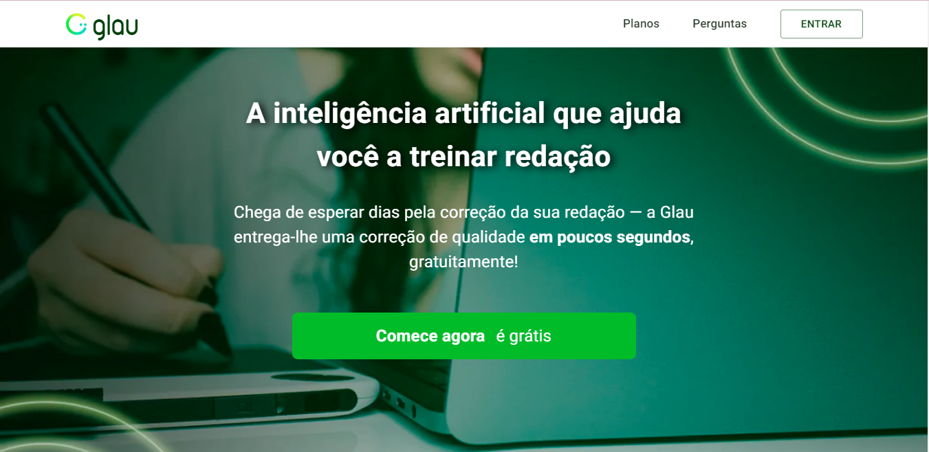 Reprodução do site do serviço de correção de redação Glau.